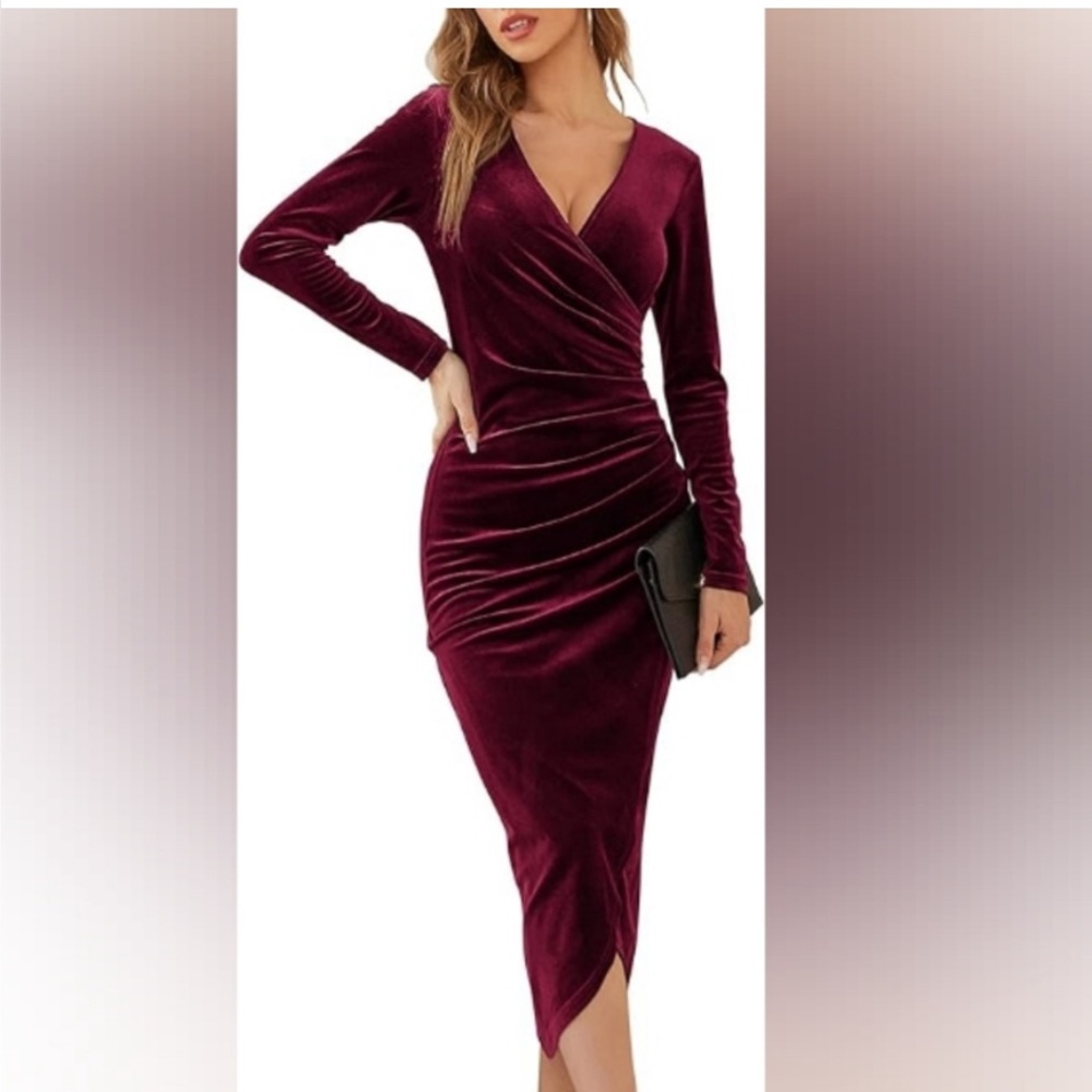 NWOT Velvet Long Sleeve Wrap VNeck Ruched Bodycon Cocktail Party Dress
